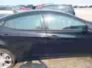 2013 Hyundai Elantra GLS z VIN KMHDH4AEXDU656597, wystawiony jako IAAI lot #42389315 z przebiegiem 173 093 mil mil oraz . Historia ofert i sprzedaży dostępna na DreamBid. Obrazek 13.