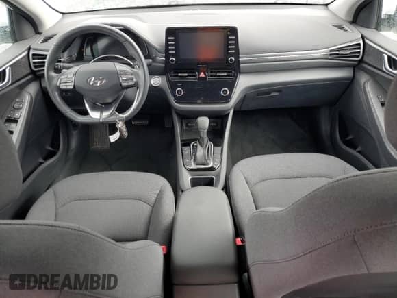 2020 Hyundai Ioniq SEL с VIN KMHC75LD8LU189686, выставлен на аукционе Copart как лот 53716935 с пробегом 21 641 миль миль и Списание • Salvage title. История ставок и продаж доступна на DreamBid. Изображение 8.