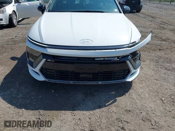 2025 Hyundai Sonata N Line с VIN KMHL54JC5SA431537, выставлен на аукционе IAAI как лот 42621943 с пробегом 9 617 миль миль и . История ставок и продаж доступна на DreamBid. Изображение 12.