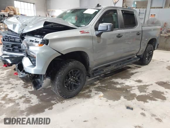 2024 Chevrolet Silverado 1500 Custom Trail Boss с VIN 3GCPDCEK0RG325478, выставлен на аукционе IAAI как лот 42696940 с пробегом 10 151 миль миль и . История ставок и продаж доступна на DreamBid. Изображение 2.