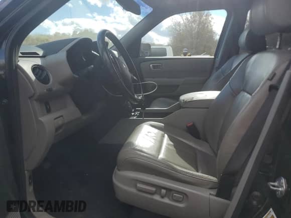 2013 Honda Pilot EX-L with VIN 5FNYF4H52DB073242, listed as a Copart auction lot 89910325 with 202,723 mi miles and Salvage title. Bid and sale history available at DreamBid. Image 7.