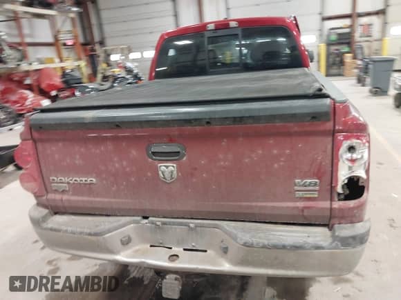 2008 Dodge Dakota Laramie with VIN 1D7HW58N98S634217, listed as a IAAI auction lot 41739357 with 263,329 mi miles and . Bid and sale history available at DreamBid. Image 16.