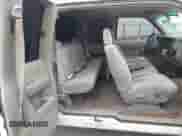 1998 GMC Sierra 1500 с VIN 2GTEC19R6W1551728, выставлен на аукционе IAAI как лот 43337098 с пробегом 244 302 миль миль и . История ставок и продаж доступна на DreamBid. Изображение 8.