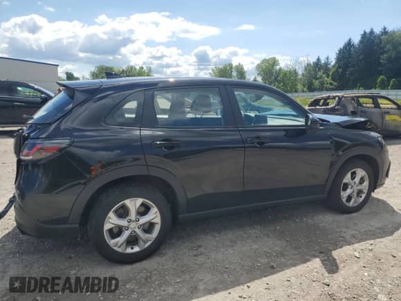 2023 Honda HR-V LX with VIN 3CZRZ2H38PM724916, listed as a Copart auction lot 70413665 with 52,109 mi miles and Salvage title. Bid and sale history available at DreamBid. Image 3.