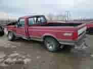 1994 Ford F-150 z VIN 1FTEF14H6RLA20940, wystawiony jako Copart lot #45882125 z przebiegiem Nie podano mil oraz Czysty tytuł • Clean title. Historia ofert i sprzedaży dostępna na DreamBid. Obrazek 2.