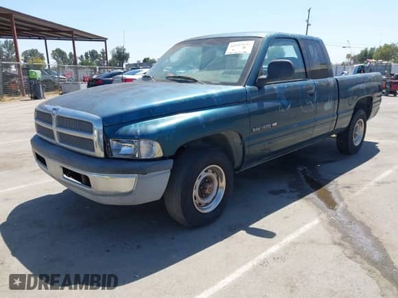 1998 Dodge 1500 with VIN 1B7HC13Y0WJ252013, listed as a IAAI auction lot 42537232 with 145,022 mi miles and . Bid and sale history available at DreamBid. Image 2.