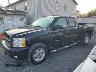 2013 Chevrolet Silverado 1500 LTZ z VIN 1GCRKTE71DZ246002, wystawiony jako Copart lot #71980275 z przebiegiem 51 645 mil mil oraz Szkoda całkowita • Salvage title. Historia ofert i sprzedaży dostępna na DreamBid. Obrazek 1.