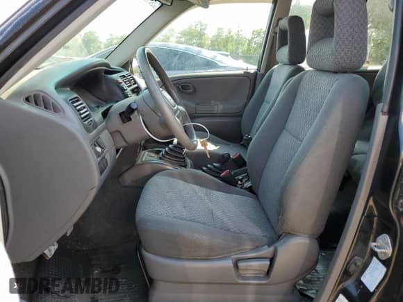 2002 Chevrolet Tracker с VIN 2CNBJ13CX26927627, выставлен на аукционе Copart как лот 63238774 с пробегом 161 101 миль миль и На запчасти • Non repairable. История ставок и продаж доступна на DreamBid. Изображение 7.