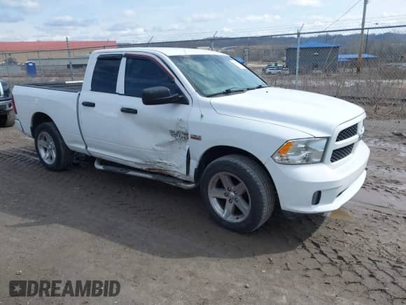 2015 Ram 1500 ST with VIN 1C6RR7FT5FS656612, listed as a IAAI auction lot 41666701 with 152,509 mi miles and . Bid and sale history available at DreamBid. Image 1.