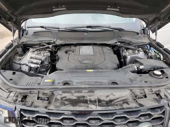 2018 Land Rover Range Rover Sport HSE with VIN SALWR2RK8JA809122, listed as a Copart auction lot 67607855 with 101,931 mi miles and Salvage title. Bid and sale history available at DreamBid. Image 12.