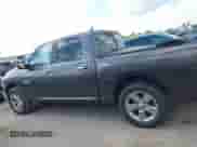 2017 Ram 1500 Big Horn z VIN 1C6RR7LG4HS559475, wystawiony jako IAAI lot #42549459 z przebiegiem 129 572 mil mil oraz . Historia ofert i sprzedaży dostępna na DreamBid. Obrazek 14.