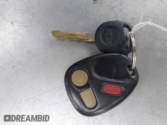 2002 Chevrolet Silverado 1500HD LT с VIN 1GCGK13U12F147411, выставлен на аукционе IAAI как лот 42066867 с пробегом Не указан миль и . История ставок и продаж доступна на DreamBid. Изображение 11.