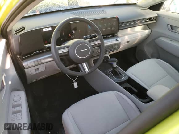 2024 Hyundai Kona SEL with VIN KM8HBCAB8RU050631, listed as a Copart auction lot 40821534 with 2,490 mi miles and Salvage title. Bid and sale history available at DreamBid. Image 8.