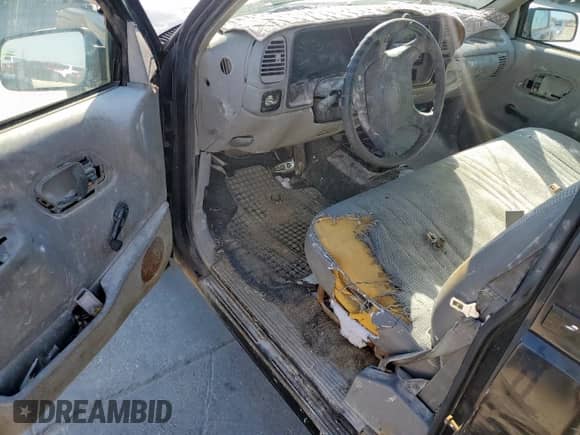1996 GMC Sierra 1500 с VIN 1GTEC14W6TZ542964, выставлен на аукционе Copart как лот 45765975 с пробегом 2 986 092 миль миль и Чистый • Clean title. История ставок и продаж доступна на DreamBid. Изображение 8.
