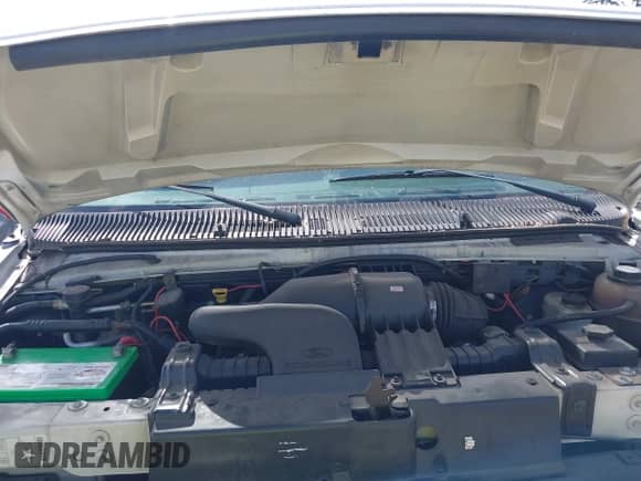 2003 Ford Econoline Cargo with VIN 1FTNE24L23HA72170, listed as a IAAI auction lot 42496652 with 120,746 mi miles and . Bid and sale history available at DreamBid. Image 10.