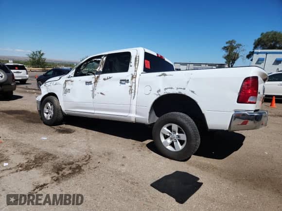 2021 Ram 1500 SLT z VIN 1C6RR7LG0MS543624, wystawiony jako Copart lot #80266955 z przebiegiem 135 015 mil mil oraz Szkoda całkowita • Salvage title. Historia ofert i sprzedaży dostępna na DreamBid. Obrazek 2.