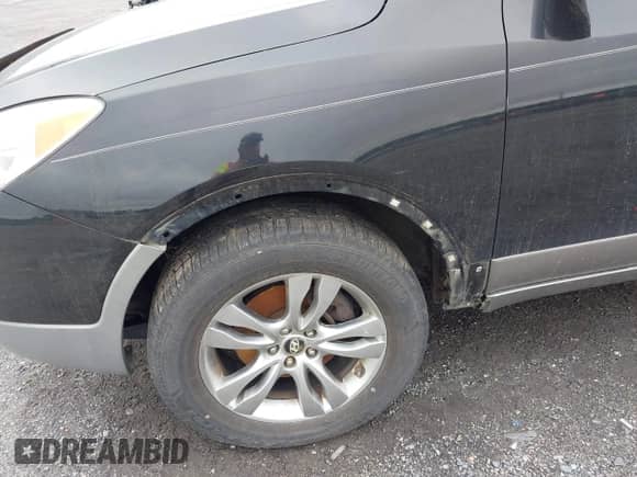 2012 Hyundai Veracruz Limited with VIN KM8NU4CC9CU198271, listed as a IAAI auction lot 42384820 with 196,562 mi miles and . Bid and sale history available at DreamBid. Image 6.