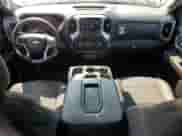 2020 Chevrolet Silverado 1500 LT z VIN 1GCUYDED8LZ130525, wystawiony jako Copart lot #69071275 z przebiegiem 128 266 mil mil oraz Czysty tytuł • Clean title. Historia ofert i sprzedaży dostępna na DreamBid. Obrazek 8.