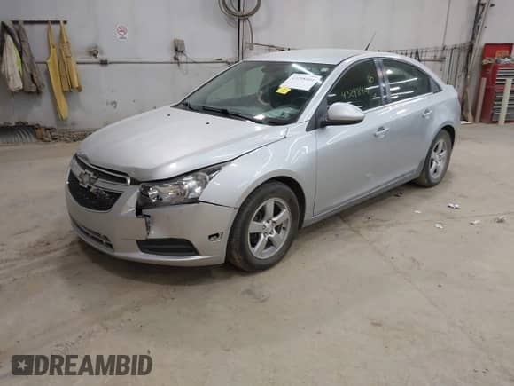2014 Chevrolet Cruze 1LT с VIN 1G1PC5SB8E7389284, выставлен на аукционе IAAI как лот 43298401 с пробегом 137 023 миль миль и . История ставок и продаж доступна на DreamBid. Изображение 2.