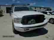 2013 Ram 1500 Tradesman z VIN 1C6RR7FP6DS645313, wystawiony jako Copart lot #57781625 z przebiegiem 299 001 mil mil oraz Szkoda całkowita • Salvage title. Historia ofert i sprzedaży dostępna na DreamBid. Obrazek 13.