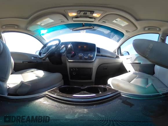 2017 Toyota Sienna XLE Auto Access Seat with VIN 5TDYZ3DC5HS839486, listed as a IAAI auction lot 43420580 with 127,615 mi miles and . Bid and sale history available at DreamBid. Image 21.