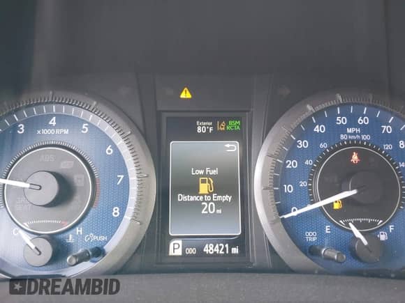 2020 Toyota Sienna XLE z VIN 5TDDZ3DC5LS232348, wystawiony jako IAAI lot #43335348 z przebiegiem 48 421 mil mil oraz . Historia ofert i sprzedaży dostępna na DreamBid. Obrazek 7.