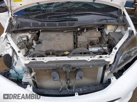 2016 Toyota Sienna SE with VIN 5TDXK3DC6GS741047, listed as a IAAI auction lot 43408563 with 121,533 mi miles and . Bid and sale history available at DreamBid. Image 10.