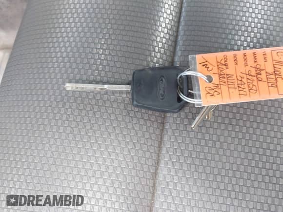 2019 Ford F-250 XL with VIN 1FTBF2A67KED13428, listed as a IAAI auction lot 43498980 with 199,629 mi miles and . Bid and sale history available at DreamBid. Image 10.