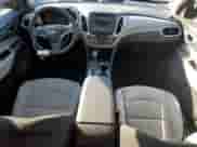 2020 Chevrolet Equinox LS z VIN 2GNAXSEV3L6183770, wystawiony jako Copart lot #71230055 z przebiegiem 83 940 mil mil oraz Szkoda całkowita • Salvage title. Historia ofert i sprzedaży dostępna na DreamBid. Obrazek 8.