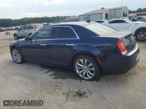 2017 Chrysler 300 C с VIN 2C3CCAEG8HH570081, выставлен на аукционе Copart как лот 62878785 с пробегом 148 330 миль миль и Списание • Salvage title. История ставок и продаж доступна на DreamBid. Изображение 2.