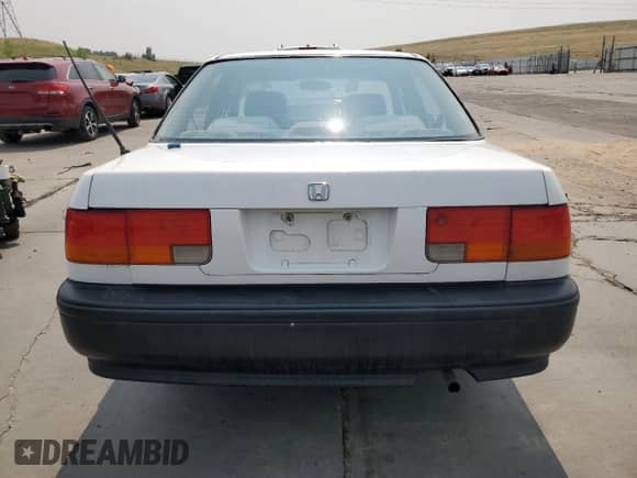 1993 Honda Accord с VIN JHMCB7640PC048499, выставлен на аукционе Copart как лот 41979215 с пробегом 280 886 миль миль и На запчасти • Non repairable. История ставок и продаж доступна на DreamBid. Изображение 12.