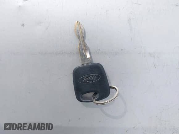 2003 Ford F-150 XL z VIN 1FTRF17283KB15604, wystawiony jako IAAI lot #43243037 z przebiegiem 284 574 mil mil oraz . Historia ofert i sprzedaży dostępna na DreamBid. Obrazek 11.