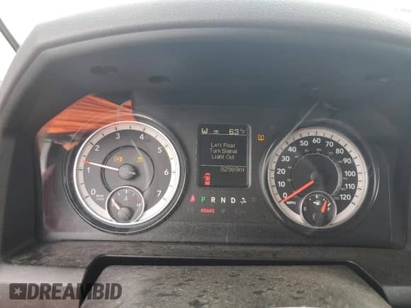 2019 Ram 1500 Express с VIN 3C6JR6ATXKG510691, выставлен на аукционе Copart как лот 45386285 с пробегом 82 989 миль миль и Списание • Salvage title. История ставок и продаж доступна на DreamBid. Изображение 9.