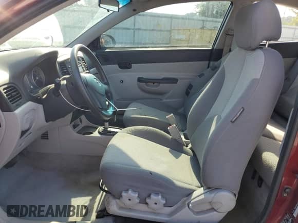 2007 Hyundai Accent GS с VIN KMHCM36CX7U045837, выставлен на аукционе Copart как лот 69955885 с пробегом 141 319 миль миль и Списание • Salvage title. История ставок и продаж доступна на DreamBid. Изображение 7.