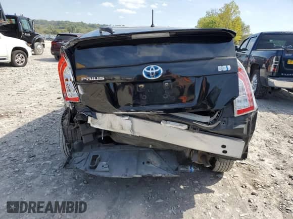 2015 Toyota Prius Two z VIN JTDKN3DU9F1880515, wystawiony jako Copart lot #81950185 z przebiegiem 120 109 mil mil oraz Szkoda całkowita • Salvage title. Historia ofert i sprzedaży dostępna na DreamBid. Obrazek 6.