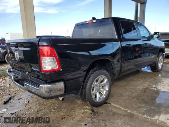 2022 Ram 1500 Big Horn z VIN 1C6RRFFG5NN428734, wystawiony jako Copart lot #69325465 z przebiegiem 55 864 mil mil oraz Nie do naprawy • Non repairable. Historia ofert i sprzedaży dostępna na DreamBid. Obrazek 3.