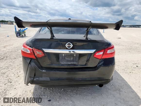 2016 Nissan Altima S with VIN 1N4AL3AP2GC135486, listed as a Copart auction lot 84363525 with 196,651 mi miles and Clean title. Bid and sale history available at DreamBid. Image 6.