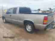 2001 GMC Sierra 1500 SLE z VIN 2GTEC19TX11140305, wystawiony jako IAAI lot #42941117 z przebiegiem 333 348 mil mil oraz . Historia ofert i sprzedaży dostępna na DreamBid. Obrazek 3.