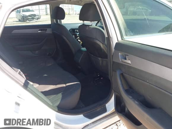 2018 Hyundai Sonata SEL with VIN 5NPE34AFXJH660042, listed as a IAAI auction lot 42732807 with 187,294 mi miles and . Bid and sale history available at DreamBid. Image 8.