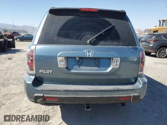 2007 Honda Pilot LX with VIN 5FNYF28157B045179, listed as a Copart auction lot 69214075 with 178,154 mi miles and Salvage title. Bid and sale history available at DreamBid. Image 6.