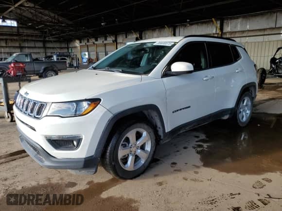 2018 Jeep Compass Latitude z VIN 3C4NJCBB2JT265560, wystawiony jako Copart lot #86600075 z przebiegiem 135 347 mil mil oraz Czysty tytuł • Clean title. Historia ofert i sprzedaży dostępna na DreamBid. Obrazek 1.