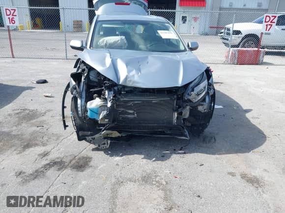 2021 Honda HR-V LX with VIN 3CZRU5H35MM731334, listed as a IAAI auction lot 42385326 with 37,025 mi miles and . Bid and sale history available at DreamBid. Image 6.