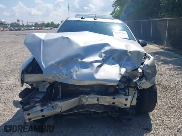 2004 Chevrolet Malibu Maxx LT with VIN 1G1ZU64834F221957, listed as a IAAI auction lot 42928796 with Not provided miles and . Bid and sale history available at DreamBid. Image 12.