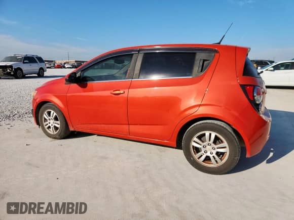 2012 Chevrolet Sonic LT с VIN 1G1JC6SH8C4105800, выставлен на аукционе Copart как лот 82298225 с пробегом 170 641 миль миль и Списание • Salvage title. История ставок и продаж доступна на DreamBid. Изображение 2.