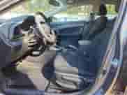 2019 Hyundai Elantra SE z VIN 5NPD74LF3KH450803, wystawiony jako Copart lot #81951085 z przebiegiem 77 829 mil mil oraz Szkoda całkowita • Salvage title. Historia ofert i sprzedaży dostępna na DreamBid. Obrazek 6.