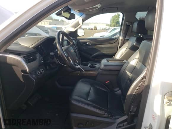 2016 Chevrolet Suburban LT с VIN 1GNSKHKC2GR268523, выставлен на аукционе Copart как лот 81878955 с пробегом Не указан миль и Чистый • Clean title. История ставок и продаж доступна на DreamBid. Изображение 7.