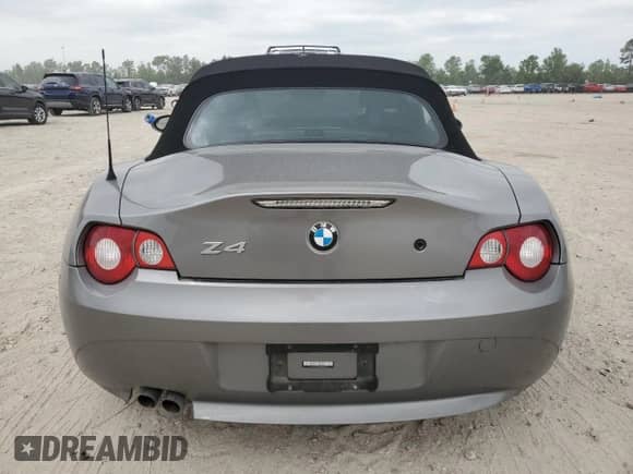 2005 BMW Z4 2.5i z VIN 4USBT33515LS56978, wystawiony jako Copart lot #52441905 z przebiegiem 65 902 mil mil oraz Szkoda całkowita • Salvage title. Historia ofert i sprzedaży dostępna na DreamBid. Obrazek 6.