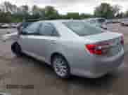 2013 Toyota Camry LE z VIN 4T1BD1FK2DU069763, wystawiony jako IAAI lot #43414989 z przebiegiem 70 738 mil mil oraz . Historia ofert i sprzedaży dostępna na DreamBid. Obrazek 3.