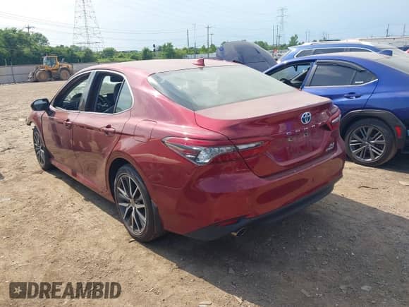 2021 Toyota Camry Hybrid XLE with VIN 4T1F31AK2MU548471, listed as a IAAI auction lot 42593756 with 48,076 mi miles and . Bid and sale history available at DreamBid. Image 3.