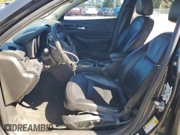 2014 Chevrolet Malibu LTZ with VIN 1G11H5SL0EF209060, listed as a Copart auction lot 86602555 with 323,622 mi miles and Salvage title. Bid and sale history available at DreamBid. Image 7.